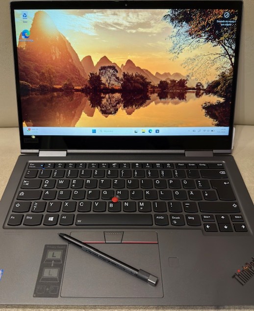 Lenovo Yoga X1